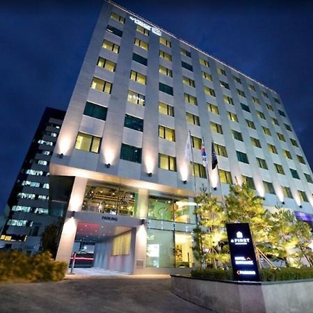 Hotel Midcity Myeongdong โซล ภายนอก รูปภาพ